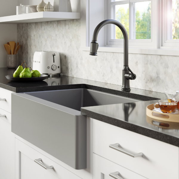 Auburn Single Hole Single Handle Pull-Down Sprayer Kitchen Faucet In Gunmetal Grey