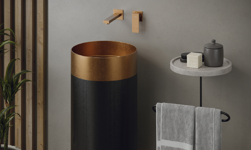 Space-Saving Pedestal Design With an Open, Airy Feel