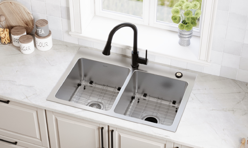 Comes Complete with a Bottom Grid and Strainer