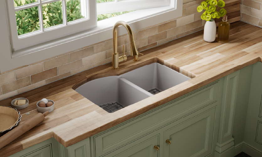A Large and Small Bowl Layout That Splits the Work